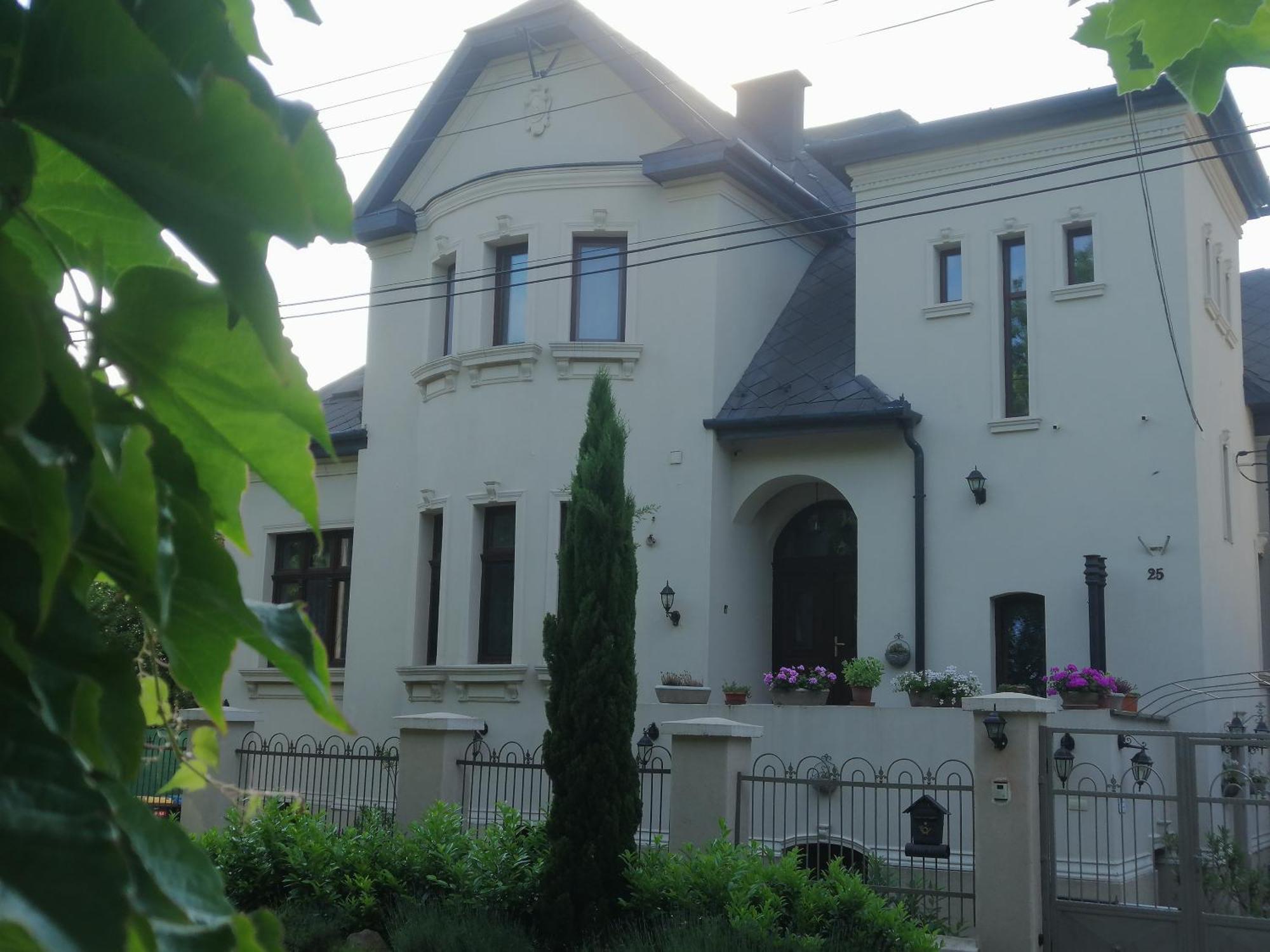 Kuria Apartman With Private Jacuzzi And Pool Budapest Extérieur photo