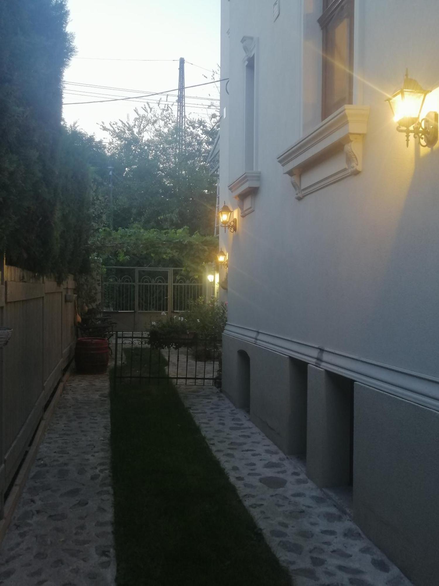 Kuria Apartman With Private Jacuzzi And Pool Budapest Extérieur photo