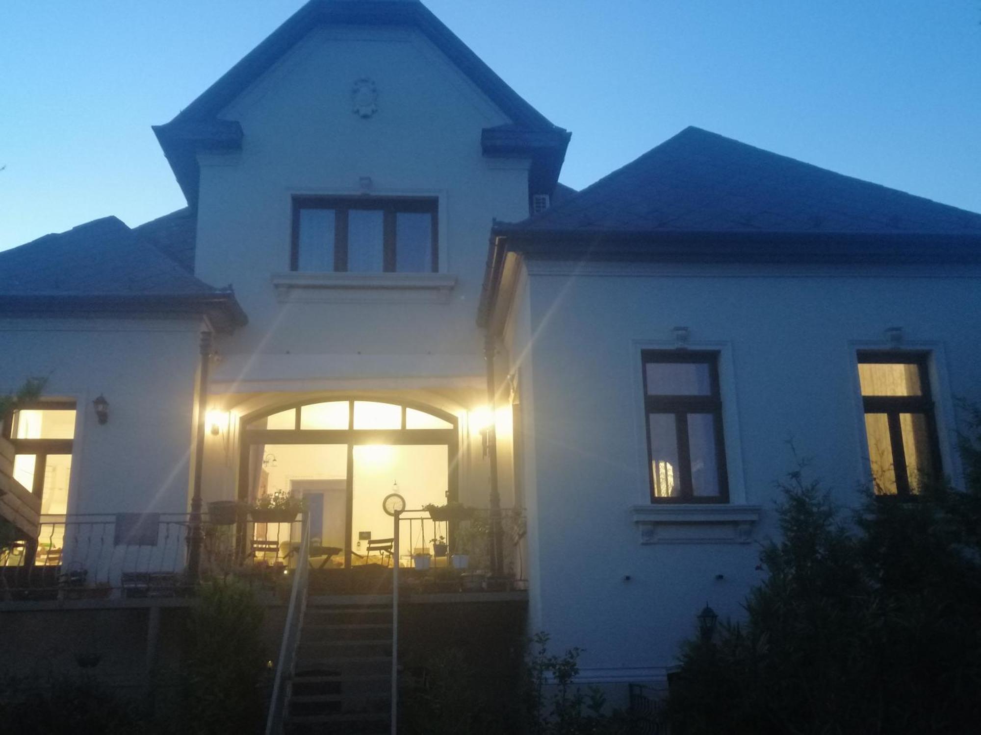 Kuria Apartman With Private Jacuzzi And Pool Budapest Extérieur photo