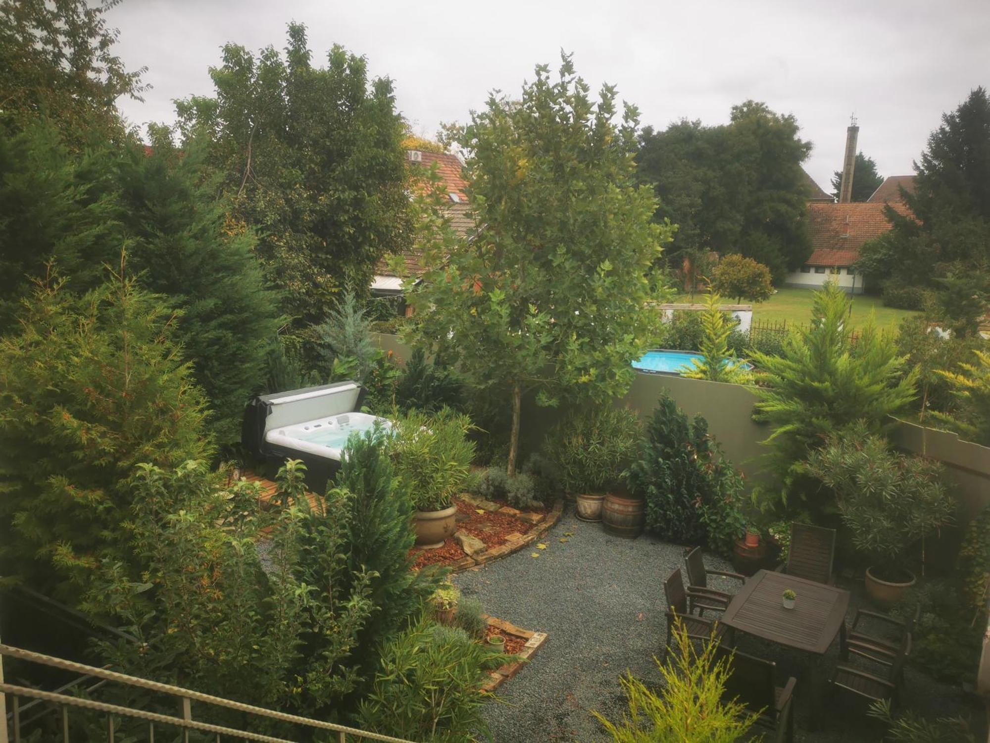 Kuria Apartman With Private Jacuzzi And Pool Budapest Extérieur photo